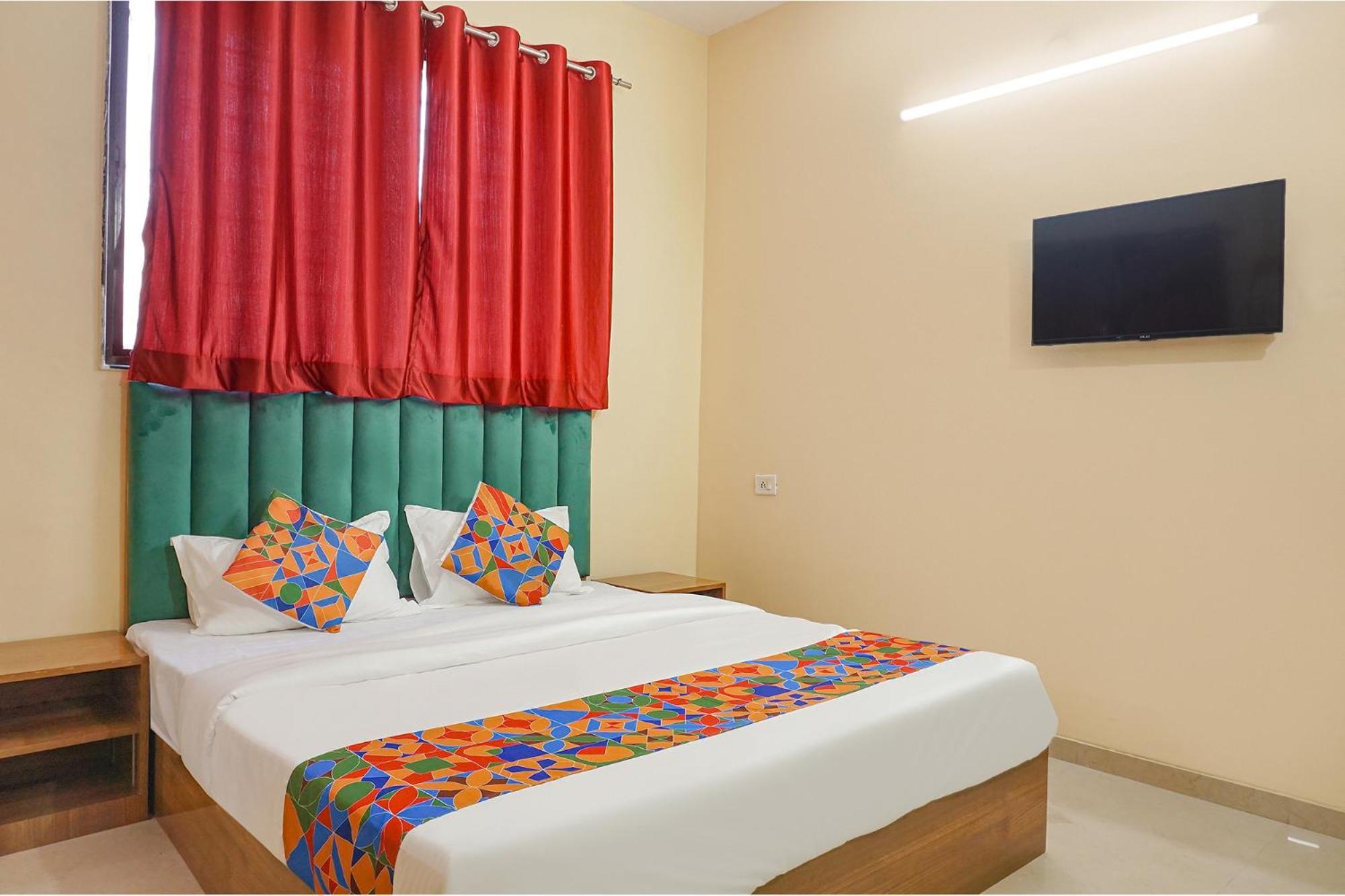 Fabhotel Falcon Inn -Behind The Dmart Baner Pune Exterior foto